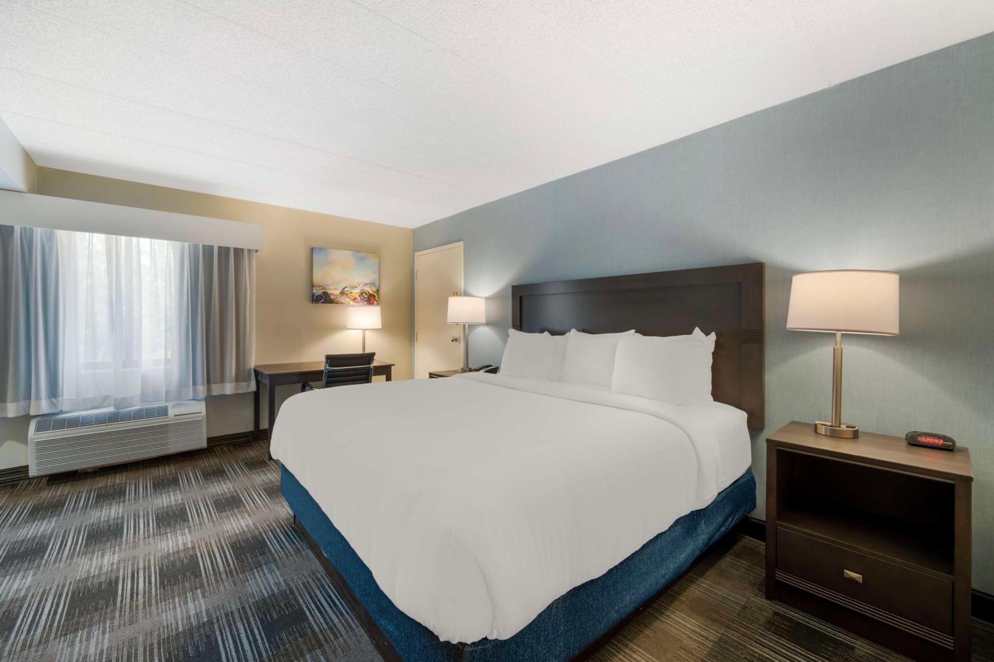 Western Alexandria Belvoir Hotel 3*