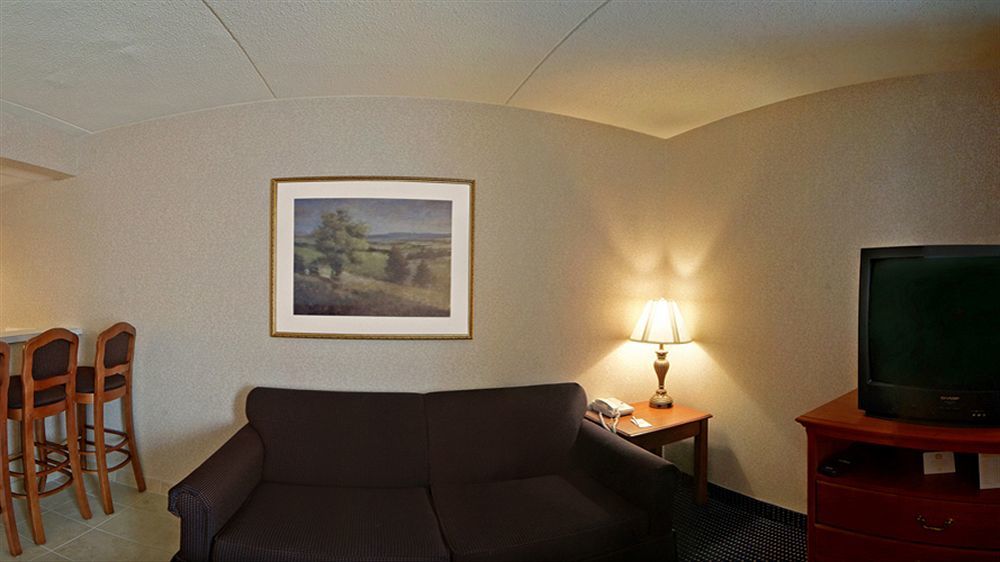 Western Alexandria Belvoir Hotel